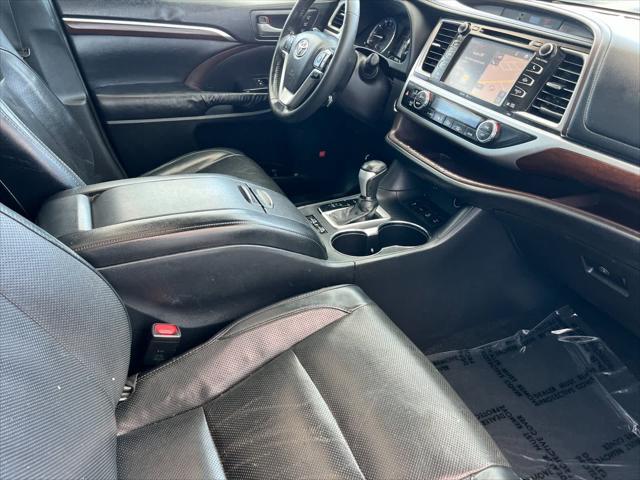 used 2015 Toyota Highlander car, priced at $18,277