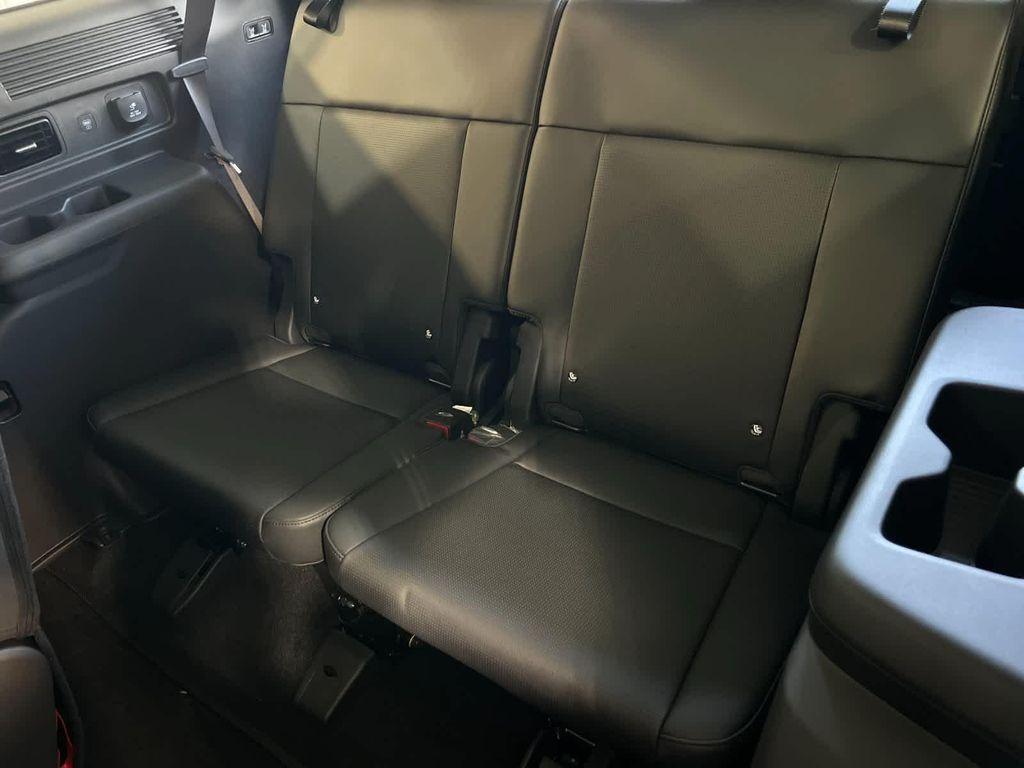 new 2025 Hyundai Santa Fe car, priced at $39,685