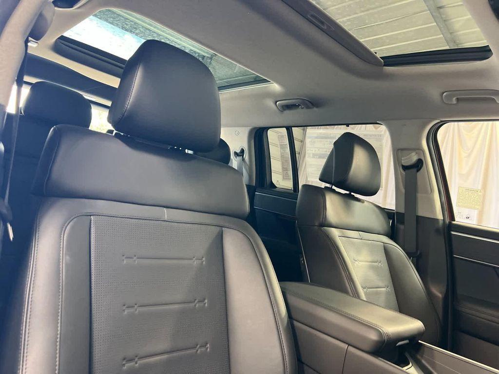 new 2025 Hyundai Santa Fe car, priced at $39,685
