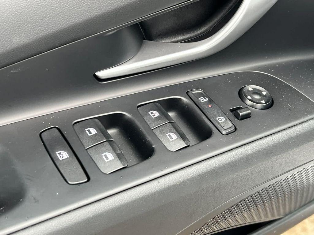 new 2025 Hyundai ELANTRA HEV car, priced at $22,730
