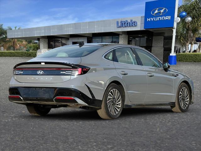 new 2025 Hyundai Sonata Hybrid car, priced at $35,605