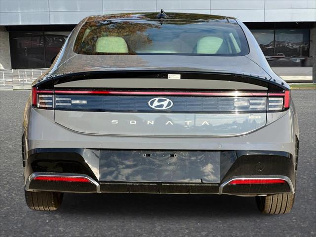 new 2025 Hyundai Sonata Hybrid car, priced at $35,605