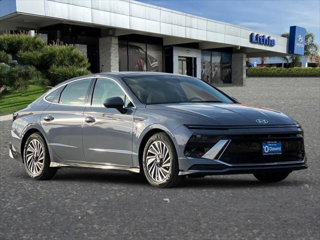new 2025 Hyundai Sonata Hybrid car, priced at $35,605