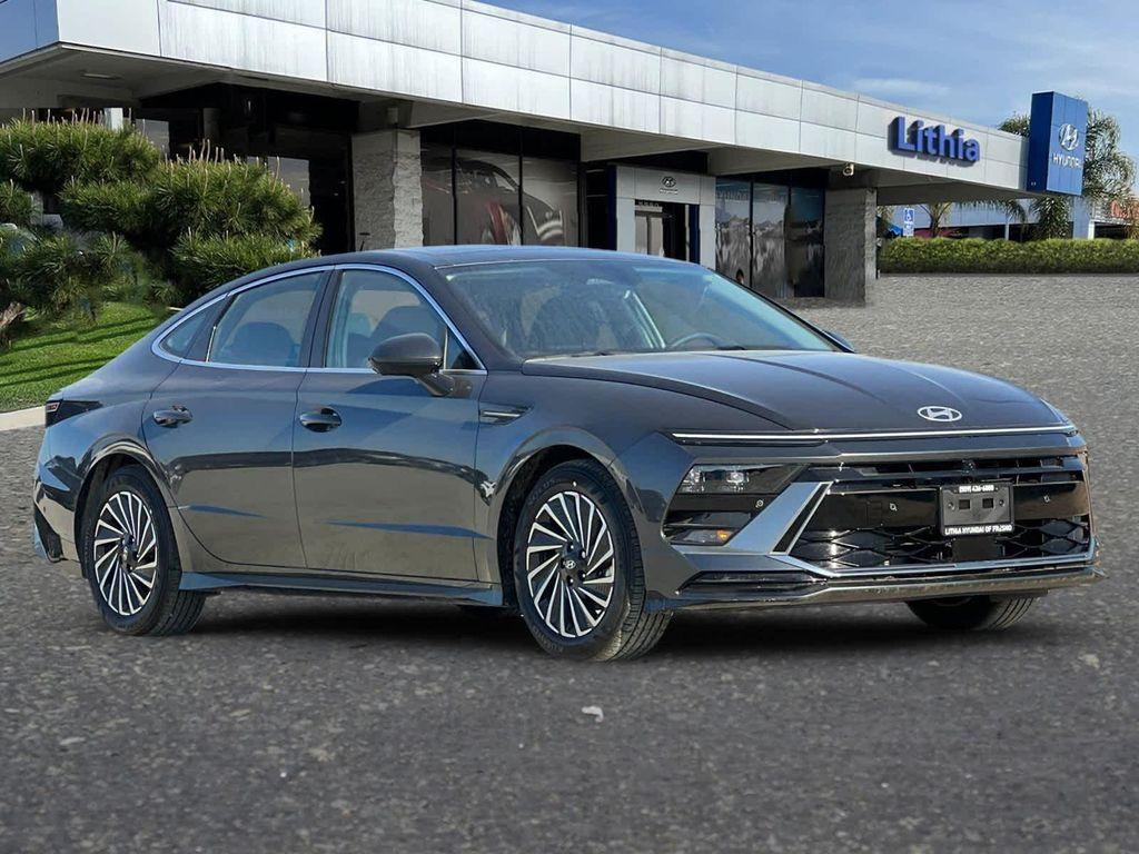 new 2025 Hyundai Sonata Hybrid car, priced at $35,650