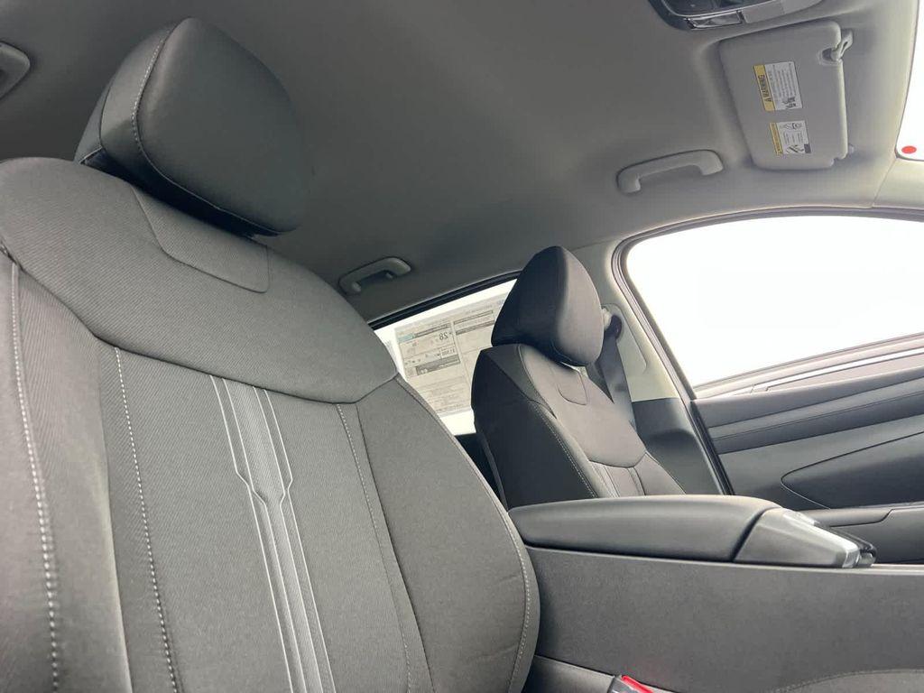 new 2025 Hyundai Tucson car, priced at $27,870