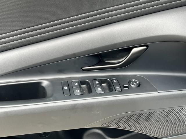new 2025 Hyundai Elantra car, priced at $26,685
