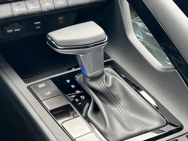 new 2025 Hyundai Elantra car, priced at $26,685