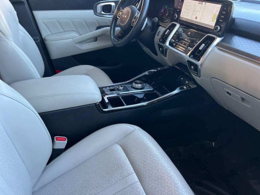 used 2022 Kia Sorento Plug-In Hybrid car, priced at $27,695