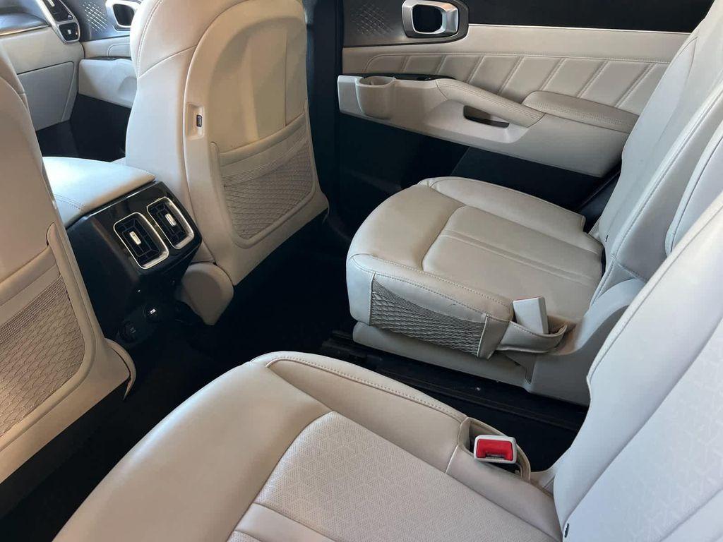 used 2022 Kia Sorento Plug-In Hybrid car, priced at $27,695