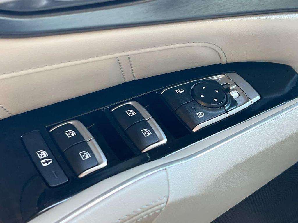 used 2022 Kia Sorento Plug-In Hybrid car, priced at $27,695