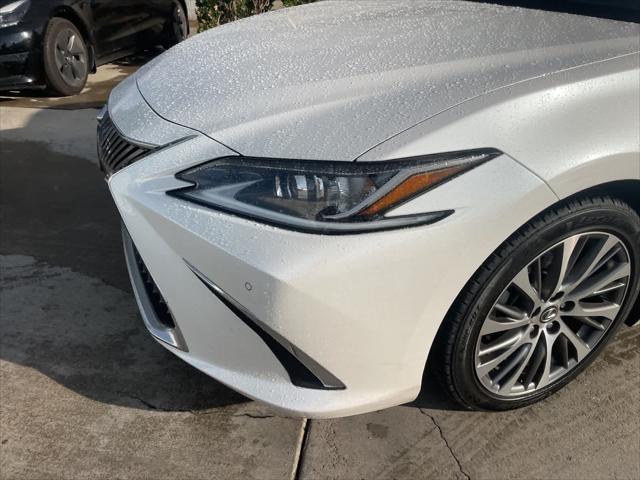 used 2019 Lexus ES 350 car, priced at $30,499