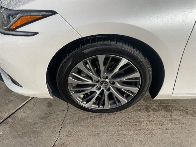 used 2019 Lexus ES 350 car, priced at $30,499