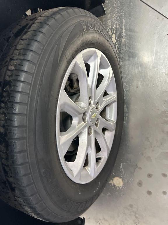 used 2018 Chevrolet Equinox car, priced at $9,999