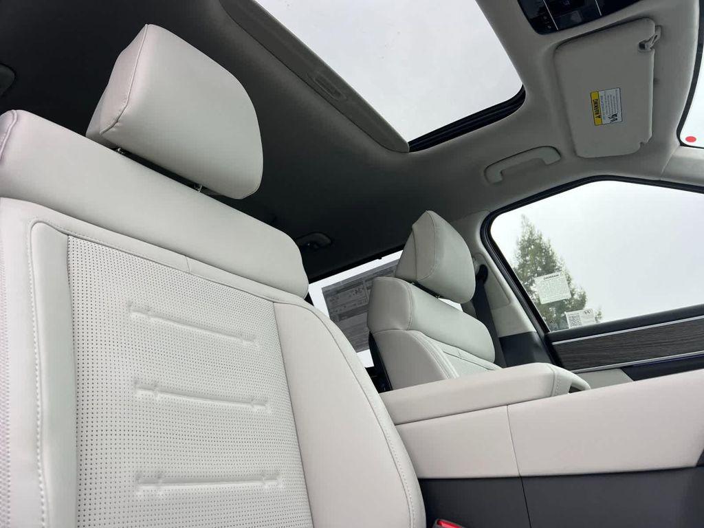 new 2025 Hyundai SANTA FE HEV car, priced at $46,114