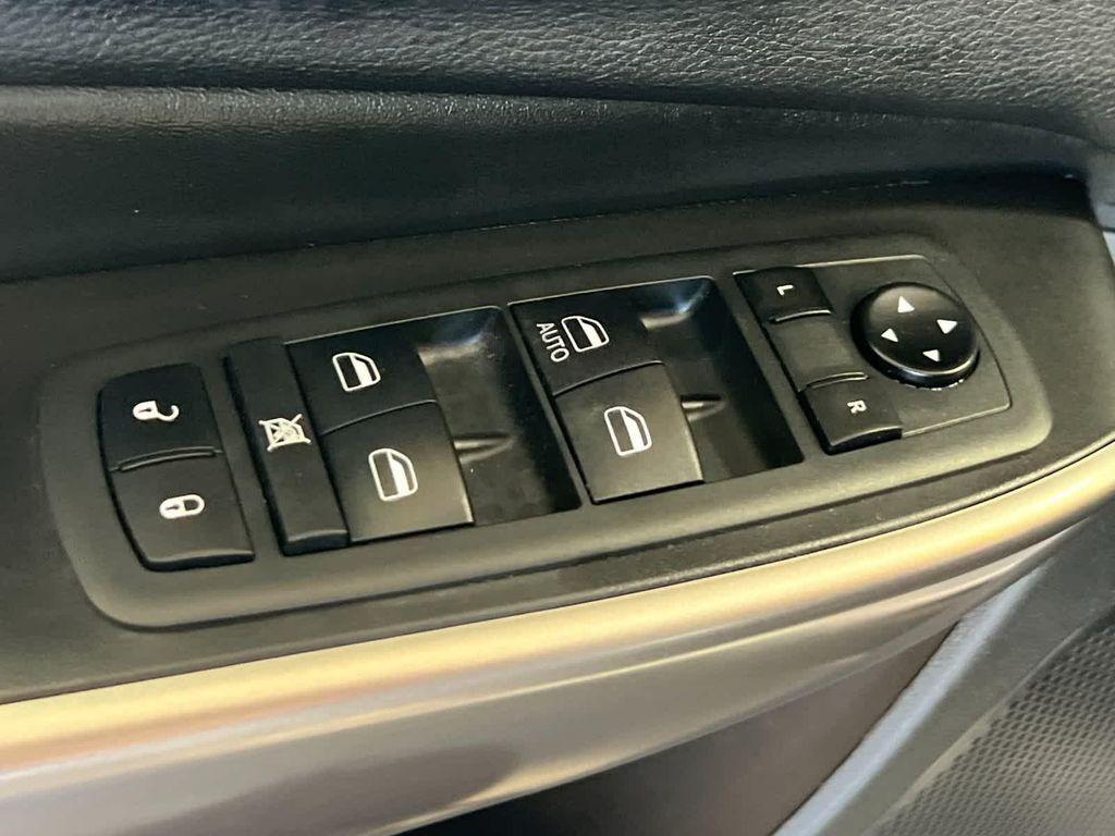 used 2020 Jeep Cherokee car, priced at $14,444