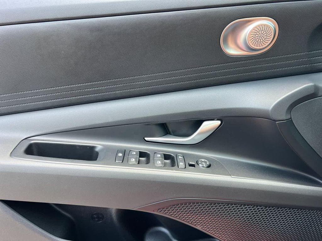 new 2025 Hyundai Elantra car, priced at $21,565