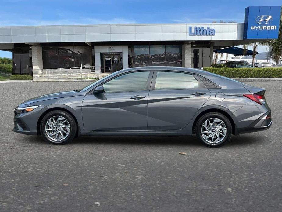 new 2024 Hyundai Elantra car, priced at $21,265