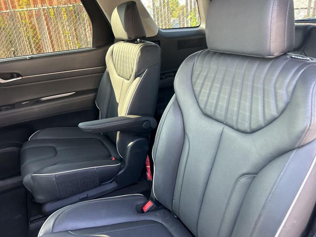 used 2024 Hyundai Palisade car, priced at $37,795