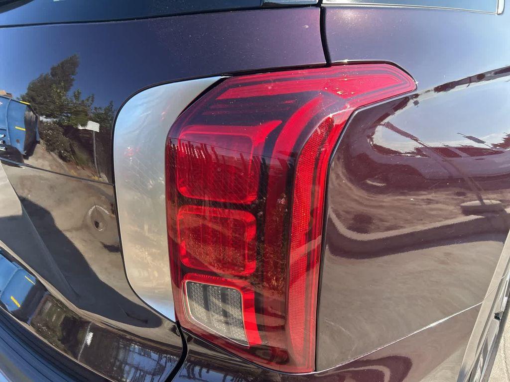 used 2024 Hyundai Palisade car, priced at $37,795
