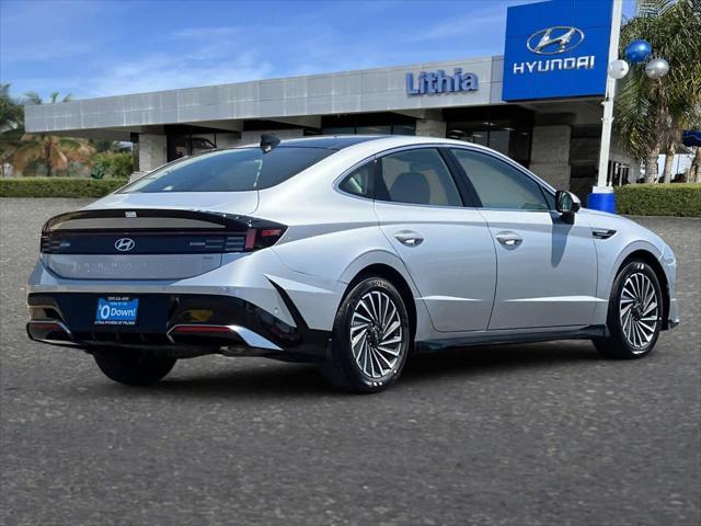 new 2025 Hyundai Sonata Hybrid car, priced at $36,910