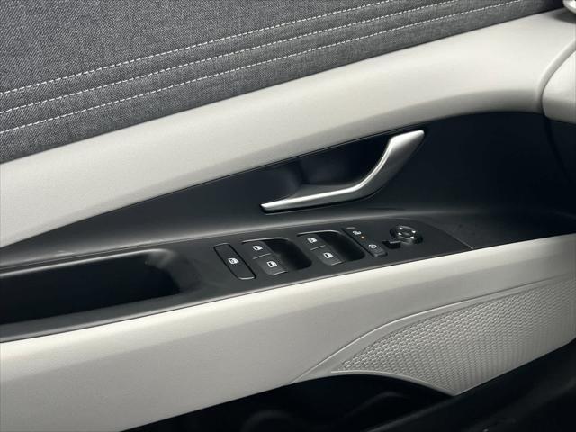 new 2025 Hyundai Elantra car, priced at $29,015