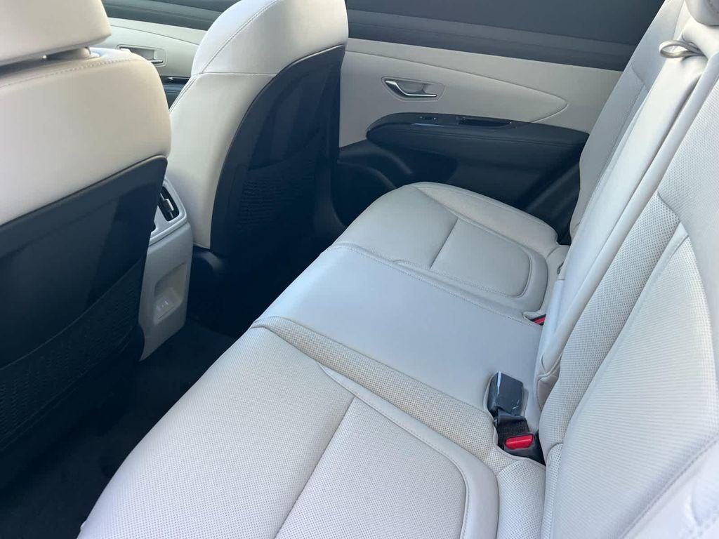 new 2025 Hyundai TUCSON Hybrid car, priced at $37,929