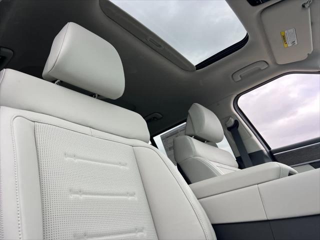 new 2025 Hyundai SANTA FE HEV car, priced at $46,799