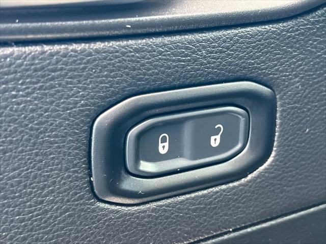used 2020 Jeep Wrangler Unlimited car, priced at $33,998