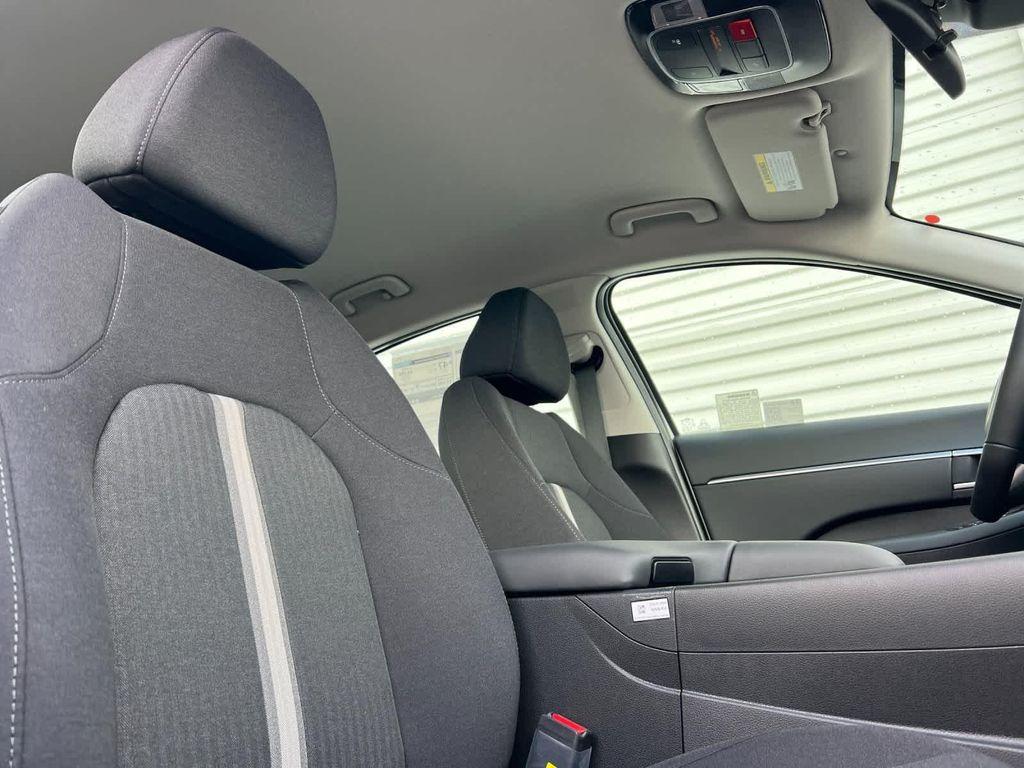 new 2025 Hyundai Sonata Hybrid car, priced at $27,505