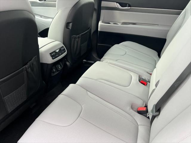 new 2025 Hyundai Palisade car, priced at $43,884