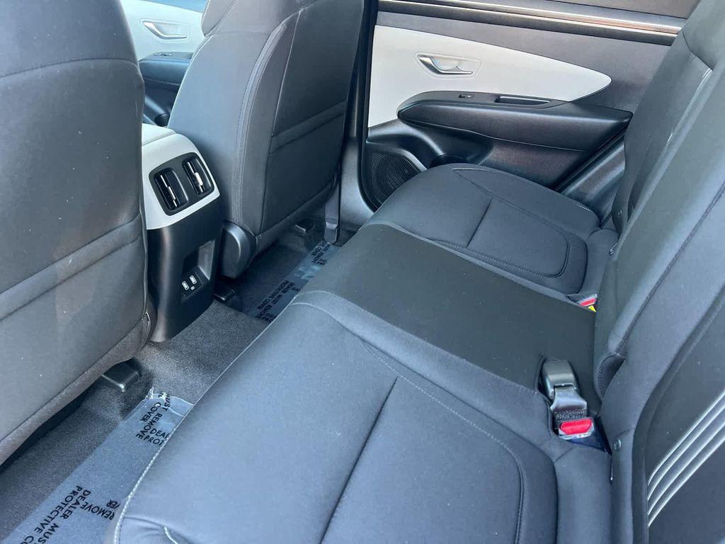 new 2024 Hyundai TUCSON Hybrid car, priced at $30,825