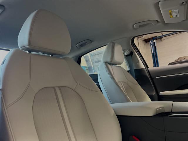 new 2024 Hyundai Sonata car, priced at $25,105