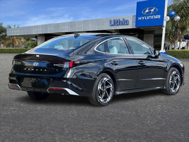 new 2024 Hyundai Sonata car, priced at $25,105