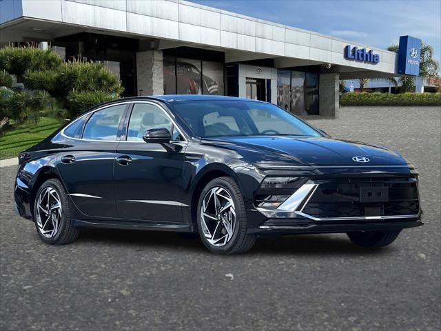 new 2024 Hyundai Sonata car, priced at $25,105