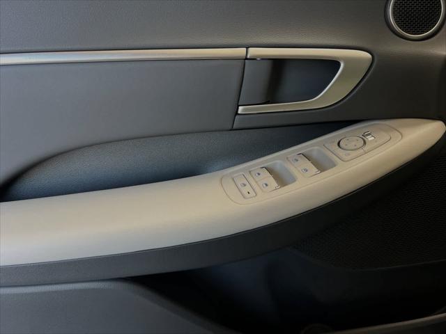 new 2024 Hyundai Sonata car, priced at $25,105