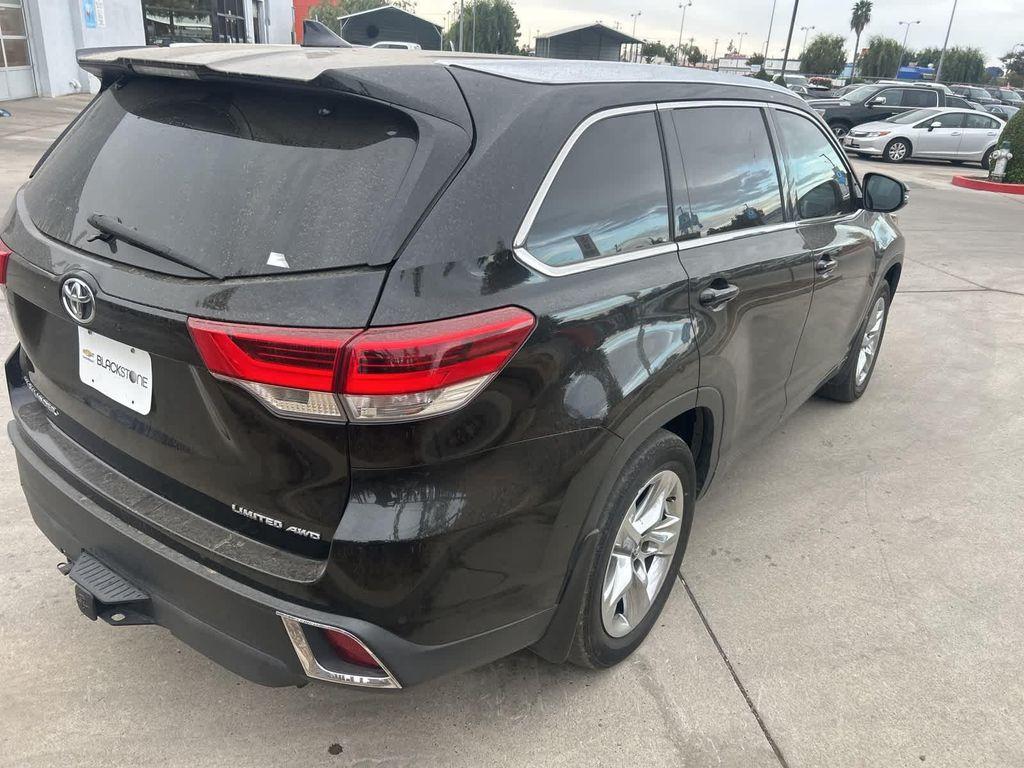 used 2018 Toyota Highlander car, priced at $24,999