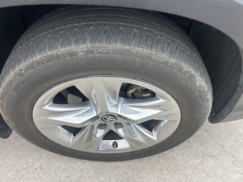 used 2018 Toyota Highlander car, priced at $24,999