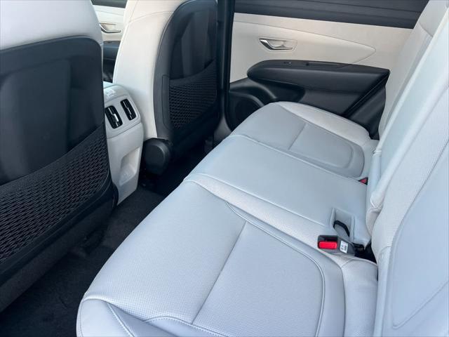 new 2025 Hyundai TUCSON Hybrid car, priced at $37,805
