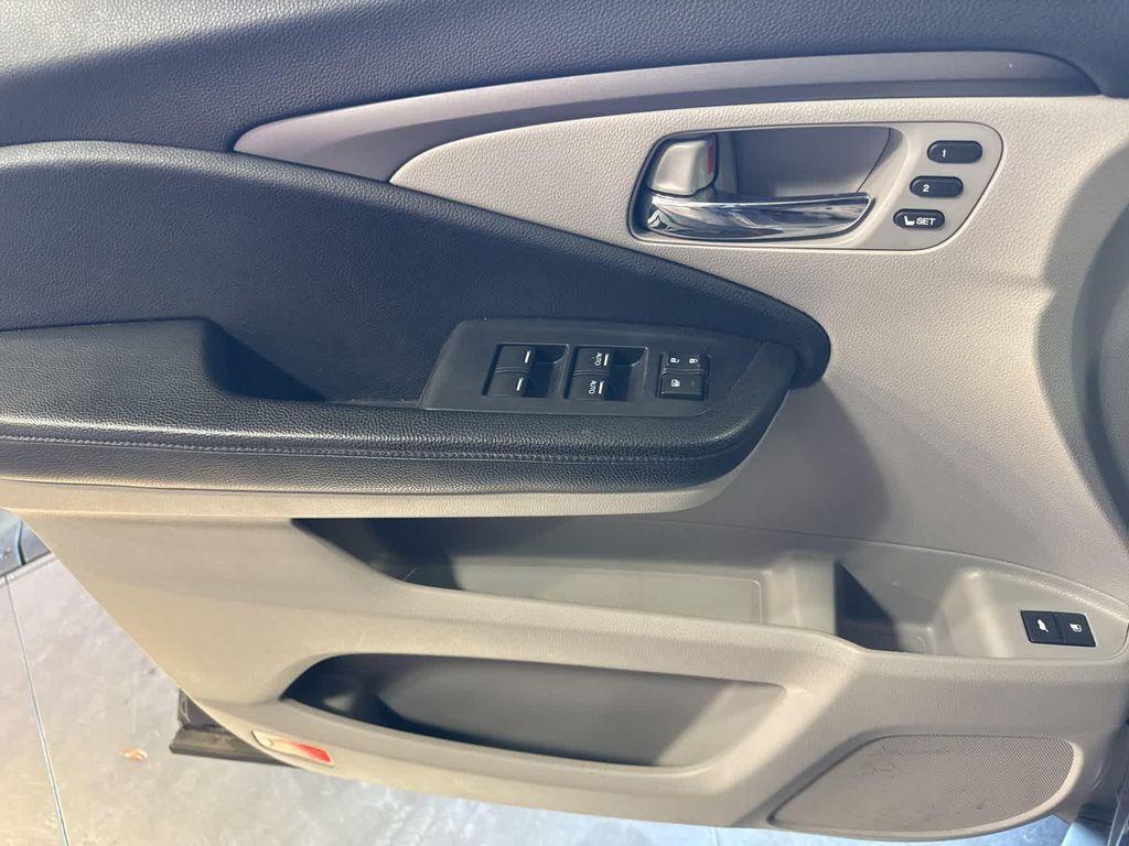 used 2020 Honda Pilot car, priced at $22,888