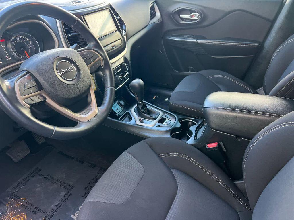 used 2016 Jeep Cherokee car, priced at $8,999