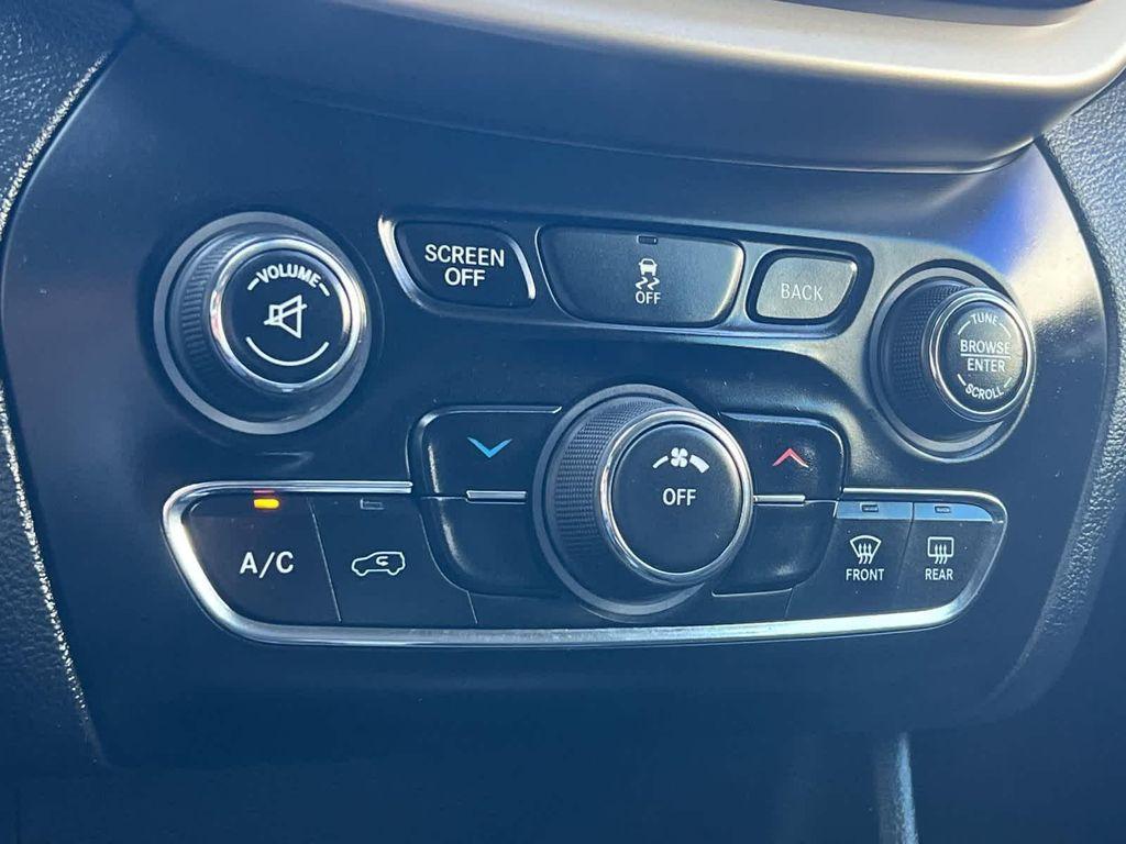 used 2016 Jeep Cherokee car, priced at $8,999