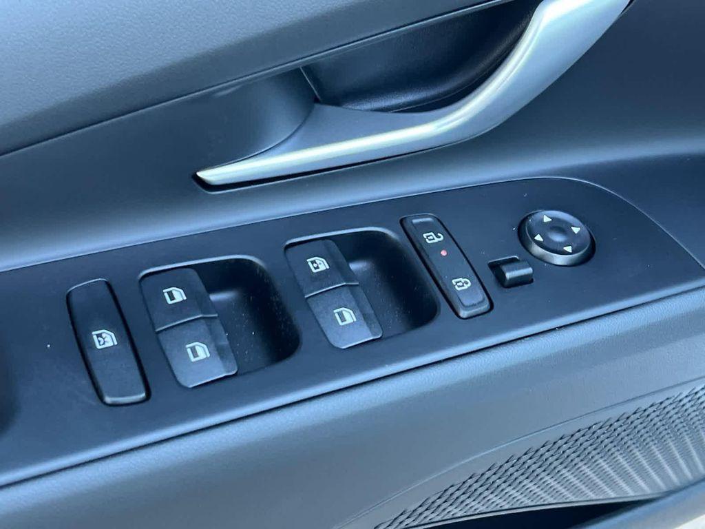 new 2025 Hyundai Elantra car, priced at $26,975