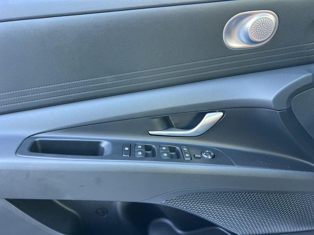 new 2025 Hyundai ELANTRA HEV car, priced at $23,835