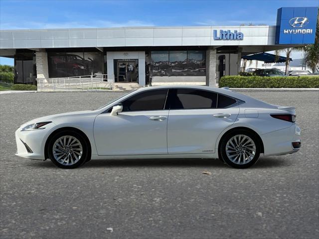 used 2022 Lexus ES 300h car, priced at $31,999