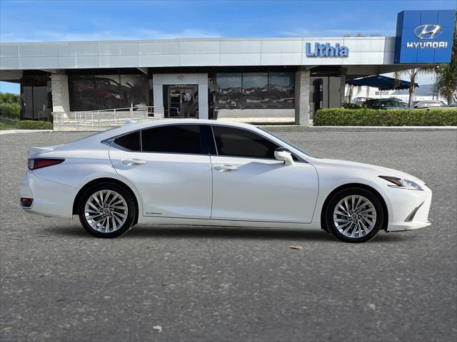 used 2022 Lexus ES 300h car, priced at $31,999