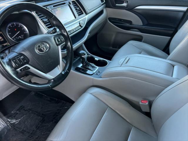 used 2018 Toyota Highlander car, priced at $22,890