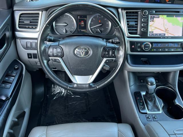 used 2018 Toyota Highlander car, priced at $22,890