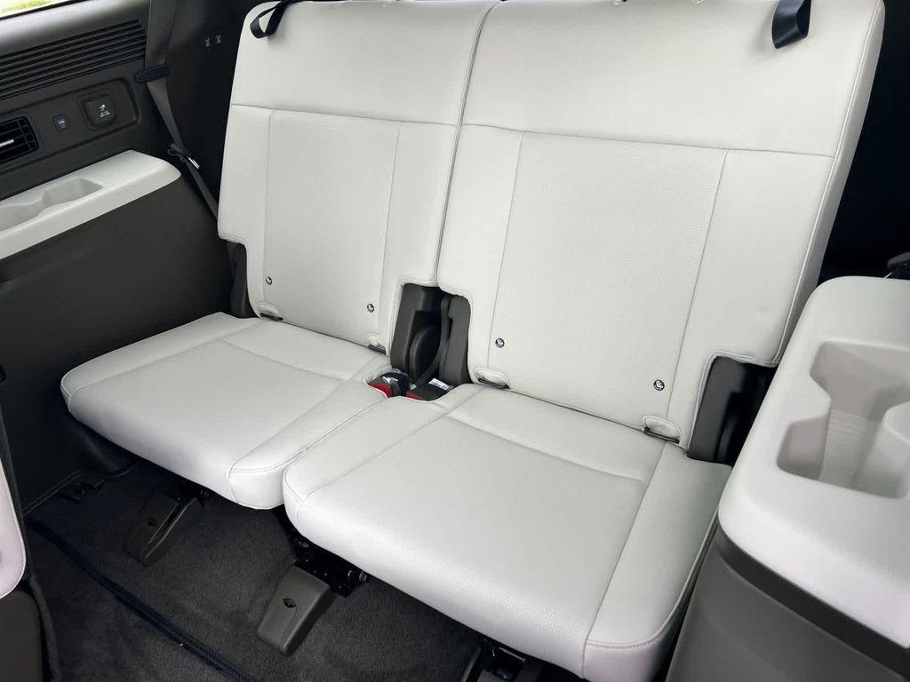 new 2025 Hyundai SANTA FE HEV car, priced at $44,325