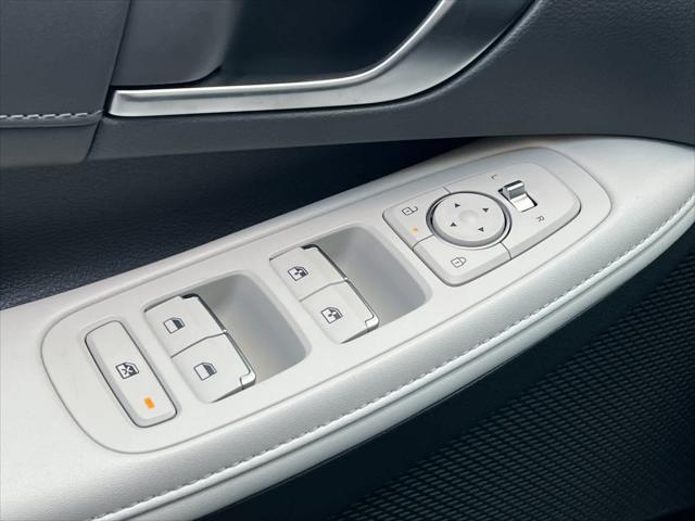 new 2024 Hyundai Sonata Hybrid car, priced at $33,760