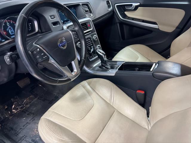 used 2015 Volvo V60 Cross Country car, priced at $8,777